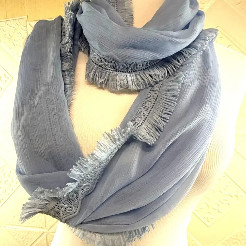 SKU2457 Simply Noelle Light Blue Infinity Scarf Fringe Wrap 62x21 NWOT